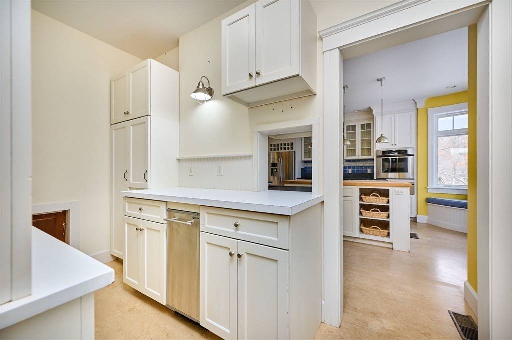 57 Tanglewood Road Amherst, MA 01002