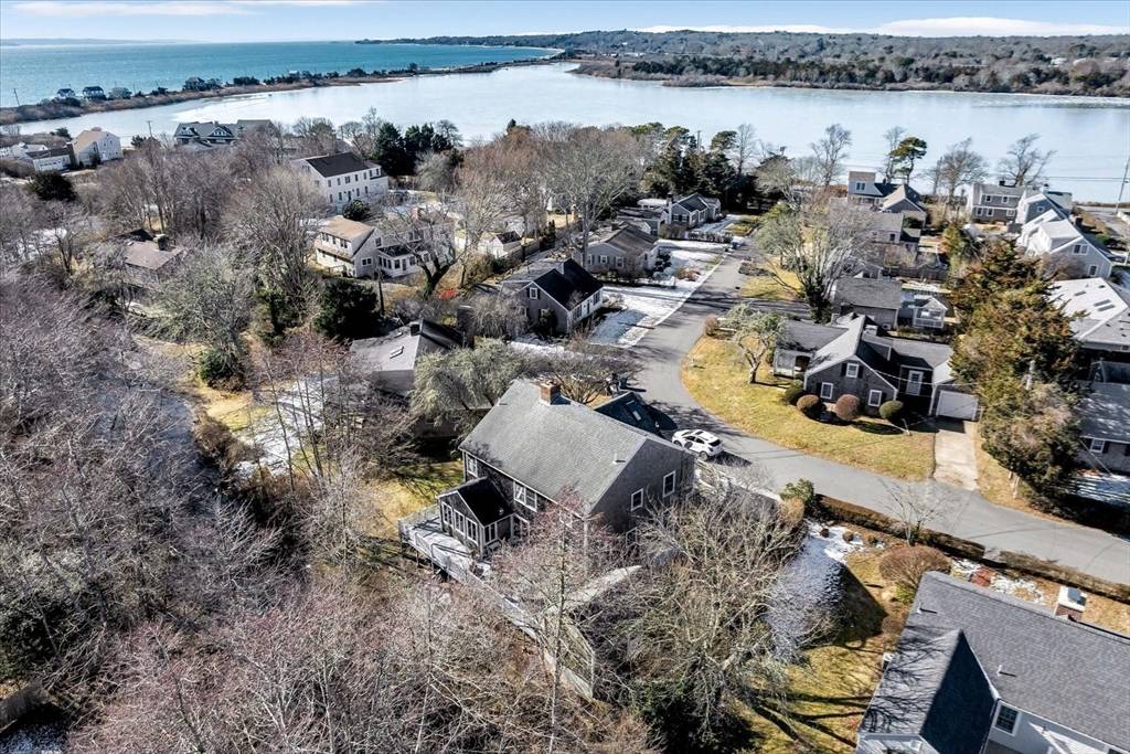 Falmouth, MA 02540,30 Salt Pond Rd