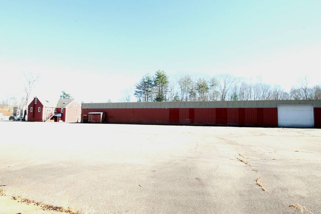 Hubbardston, MA 01452,9 Old Westminster Road