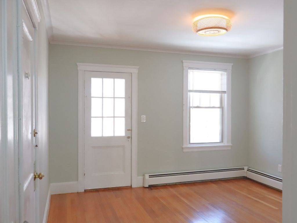 Andover, MA 01810,100 Main St #J
