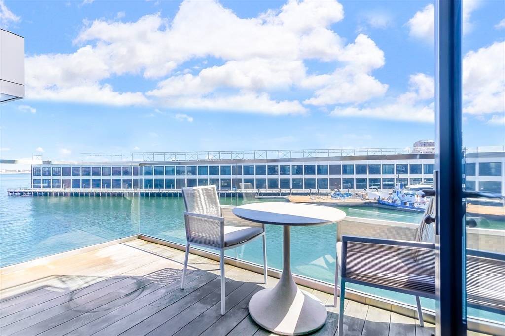 Boston, MA 02210,300 Pier 4 Blvd #4K