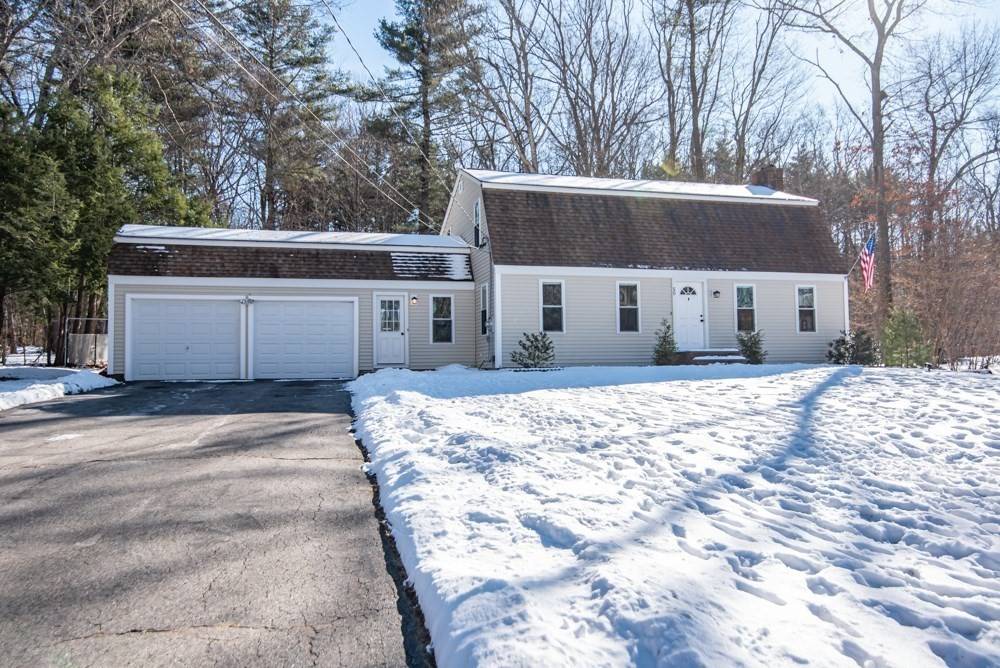 Hampstead, NH 03841,50 Tewksbury Rd