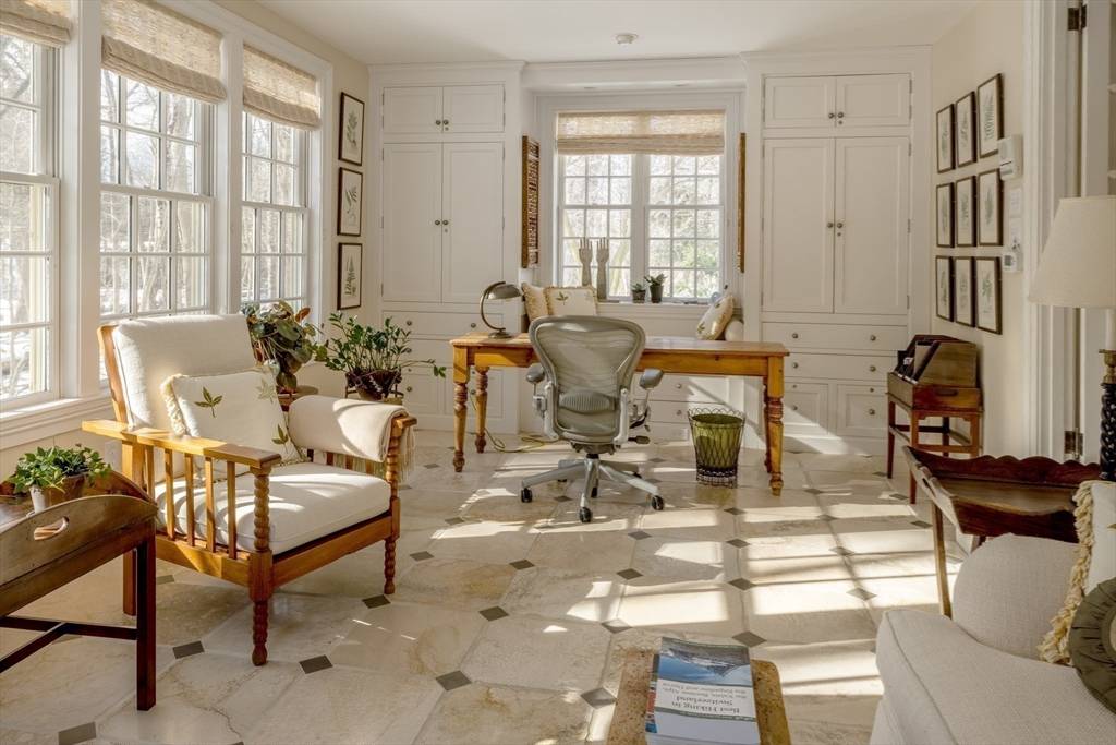 58 Abbot St Andover, MA 01810