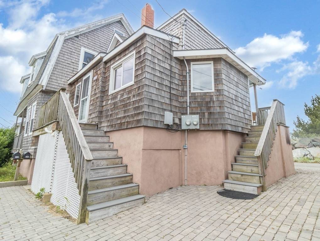 Hull, MA 02045,1064 Nantasket Avenue #1