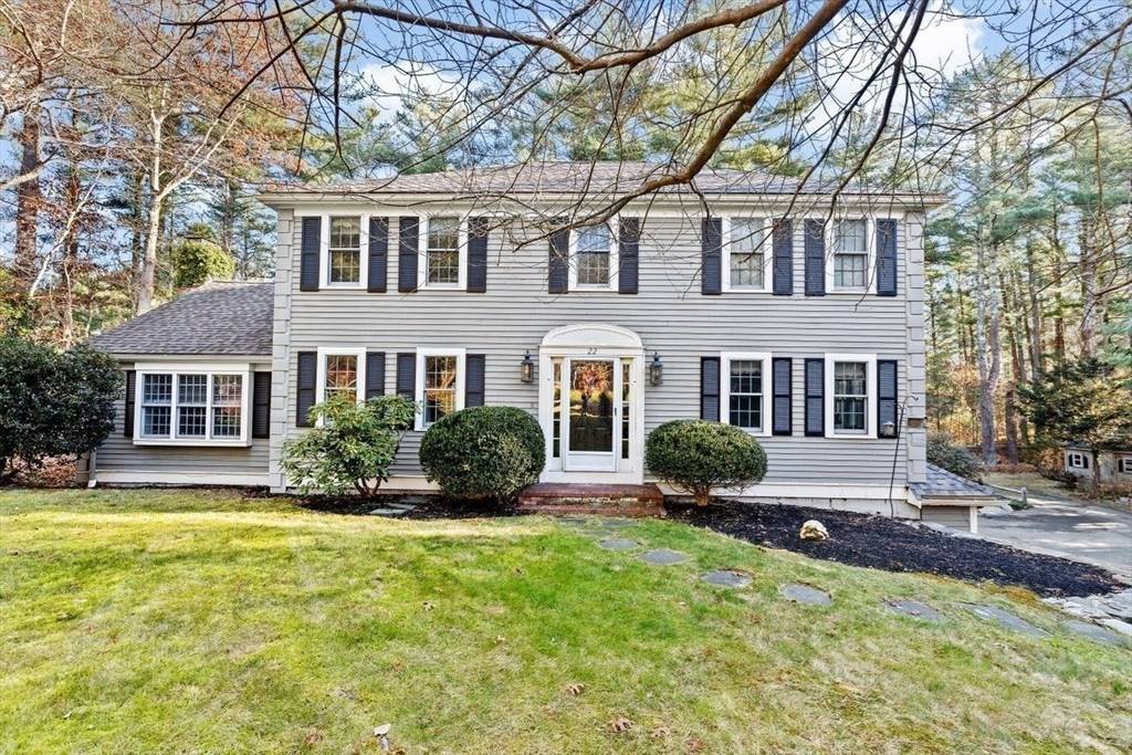 Duxbury, MA 02332,22 Orchard Ln