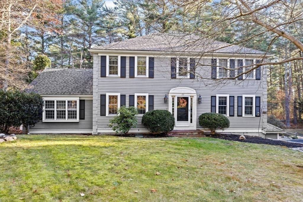 Duxbury, MA 02332,22 Orchard Ln