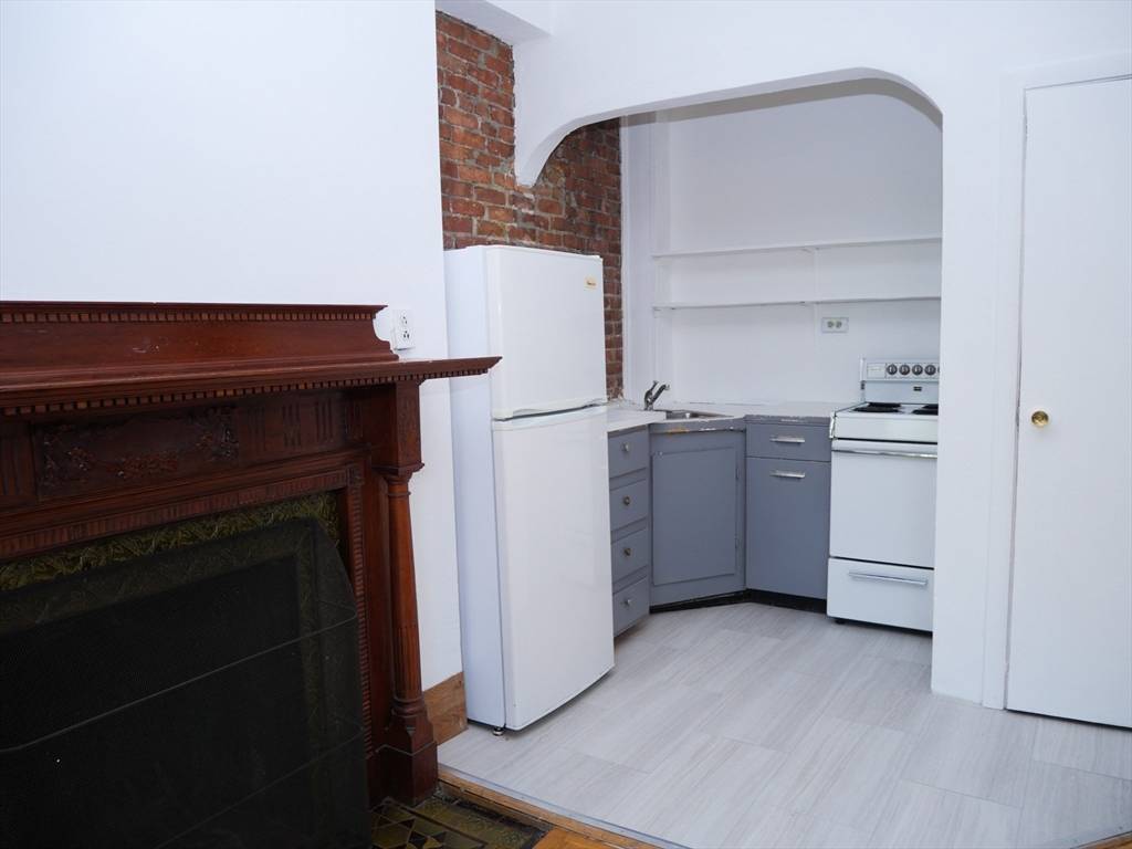 Boston, MA 02116,259 W Newton #7