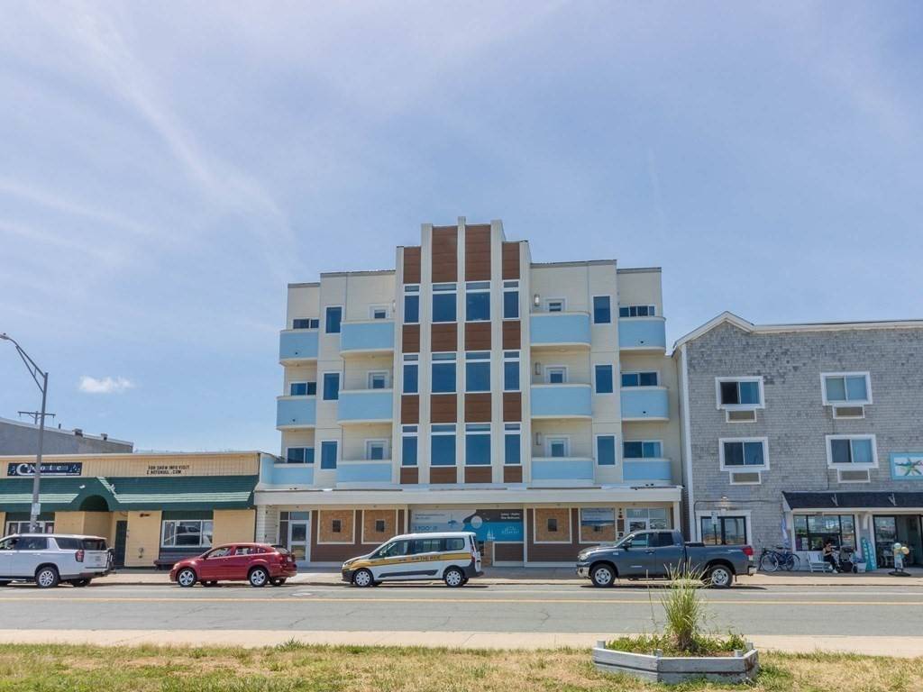 Hull, MA 02045,163 Nantasket Avenue #307