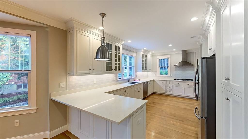 Brookline, MA 02446,119 Westbourne Terrace #1