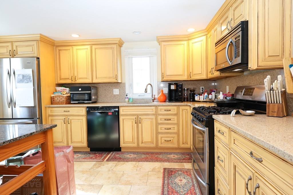 Mashpee, MA 02649,92 James Cir #92