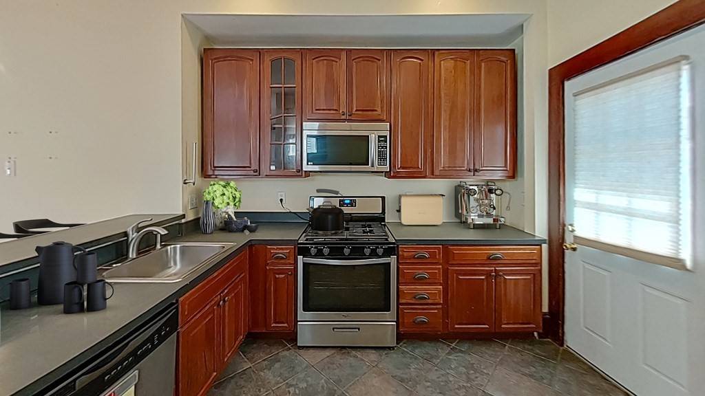 Boston, MA 02120,126 Calumet Street #3
