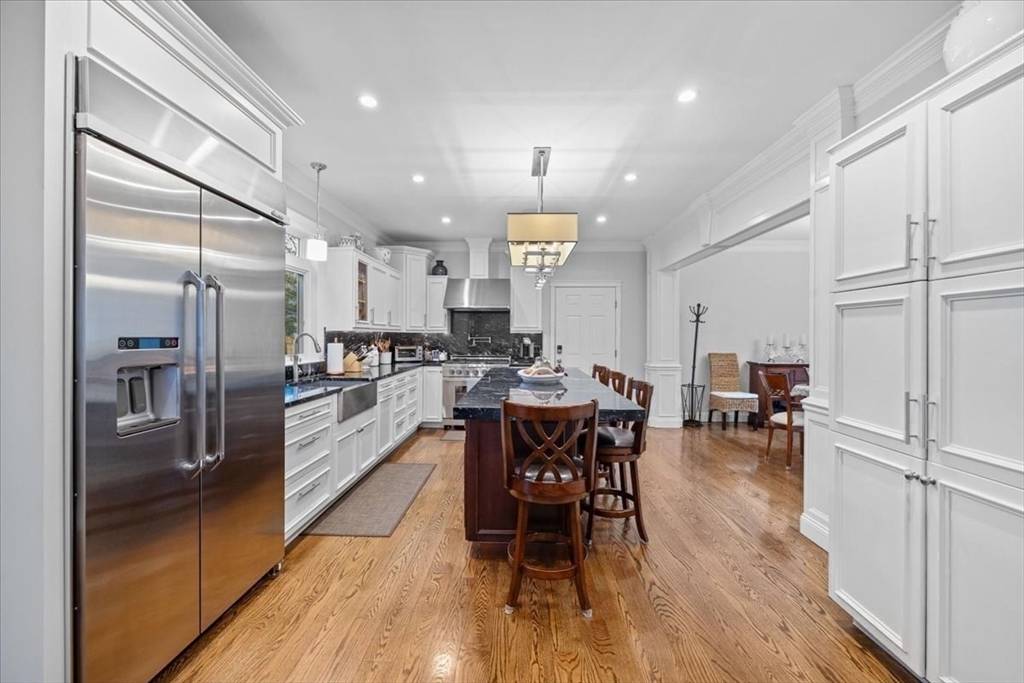 Mashpee, MA 02649,42 Spinnaker Dr