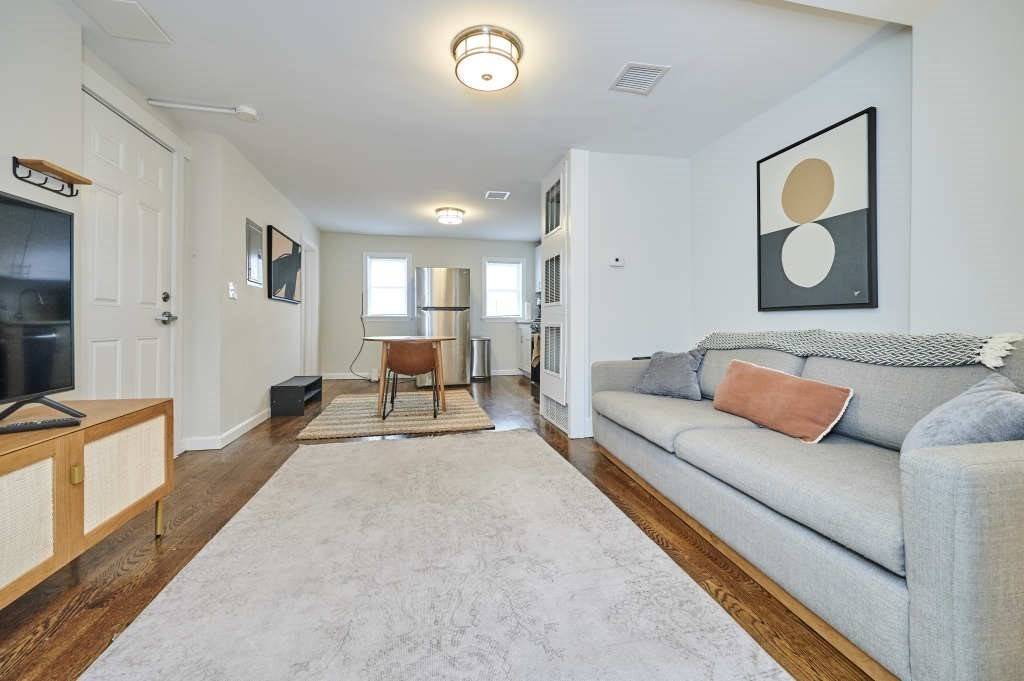 Boston, MA 02127,243 E St #3