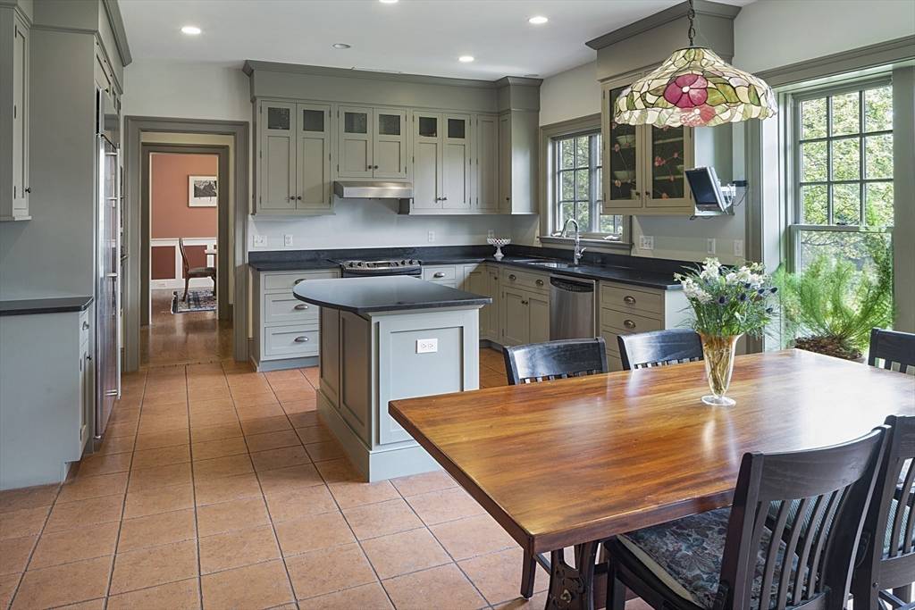 49 Willard Common Concord, MA 01742