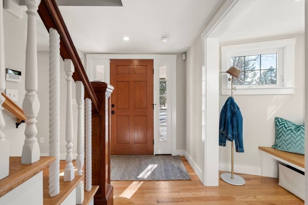 Westford, MA 01886,128 Main St #2