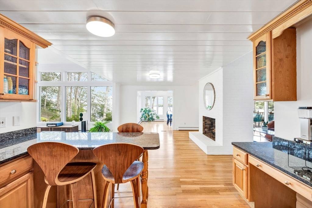 67 Redwood Cir Mashpee, MA 02649