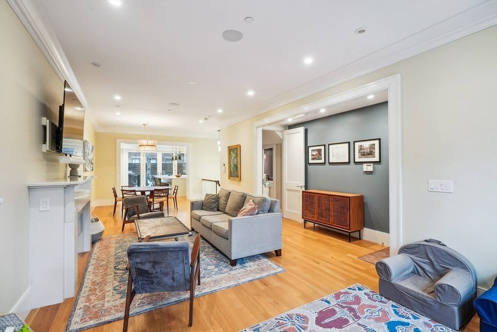 196 West Springfield St #1 Boston, MA 02118