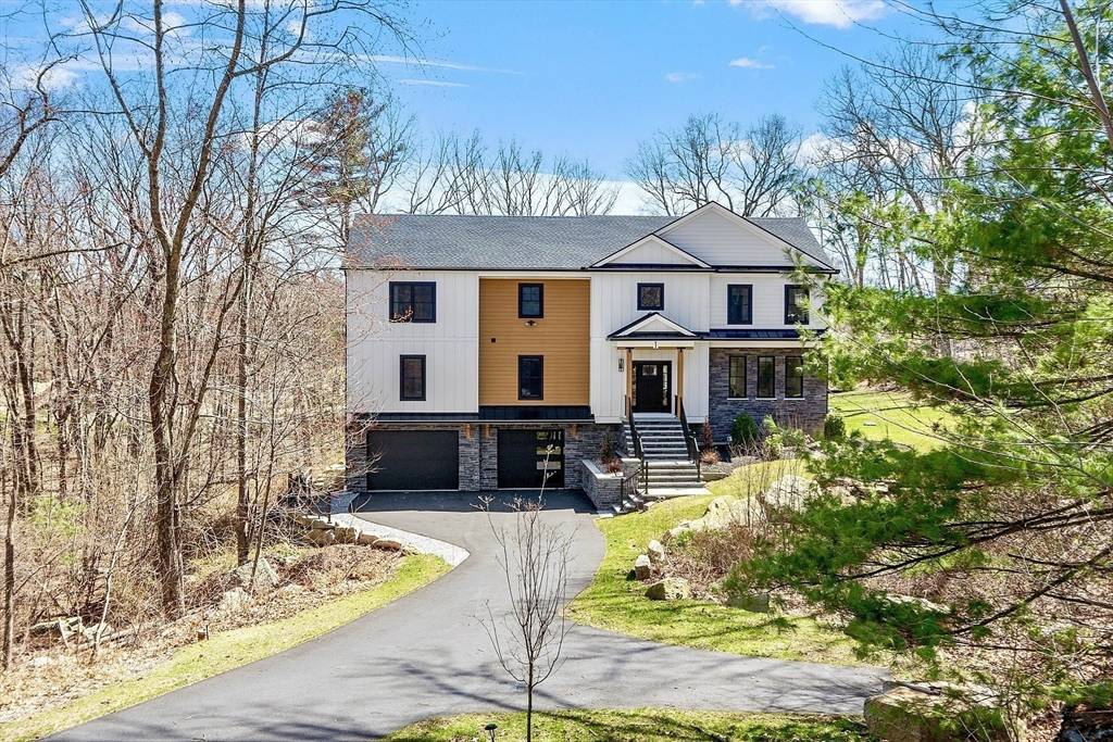 Hopkinton, MA 01748,1 Whisper Way