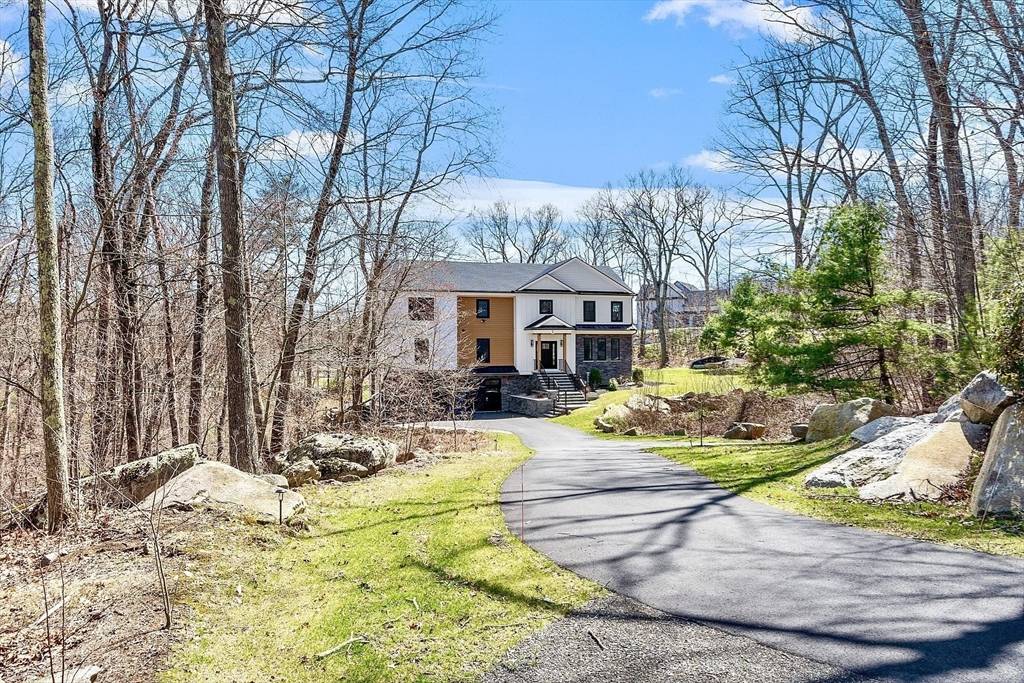 Hopkinton, MA 01748,1 Whisper Way