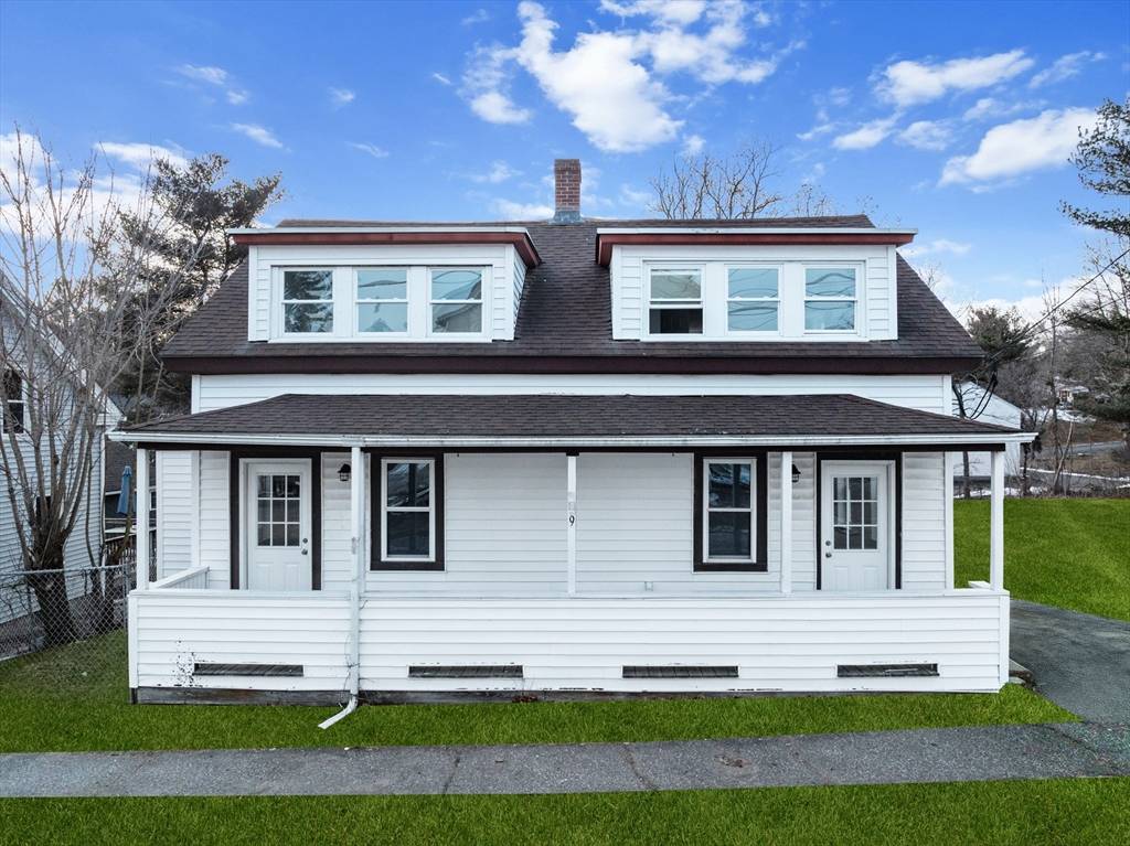 Dudley, MA 01571,9 Green Street