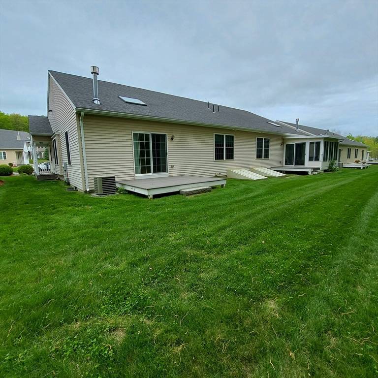 West Boylston, MA 01583,148 Angell Brook Dr #148