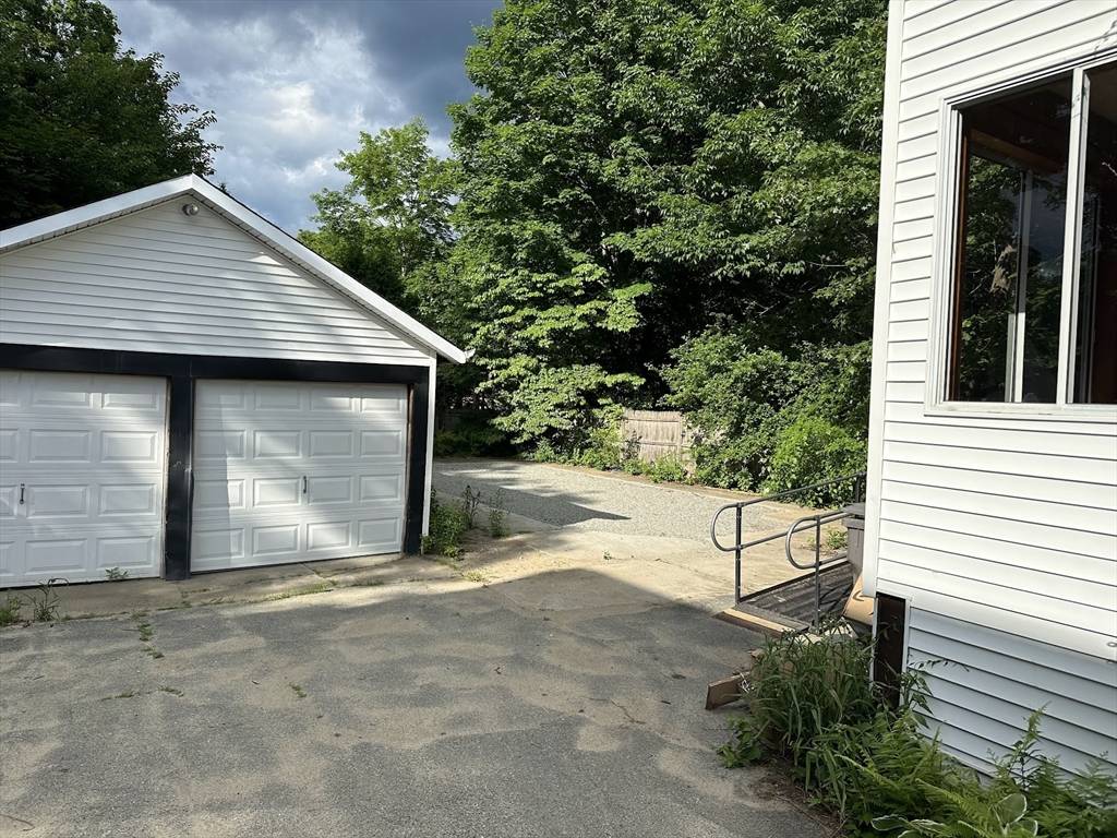 Framingham, MA 01702,34 Pond St #34