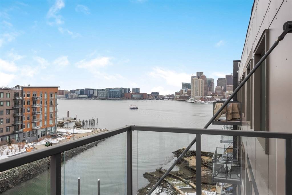 Boston, MA 02128,65 Lewis Street #PH01 (601)