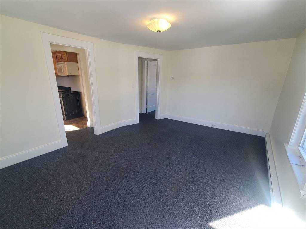 Abington, MA 02351,996 Hancock Street #2