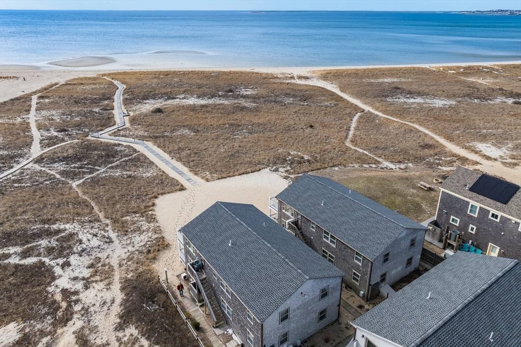 Provincetown, MA 02657,945 Commercial Street #Unit 9B