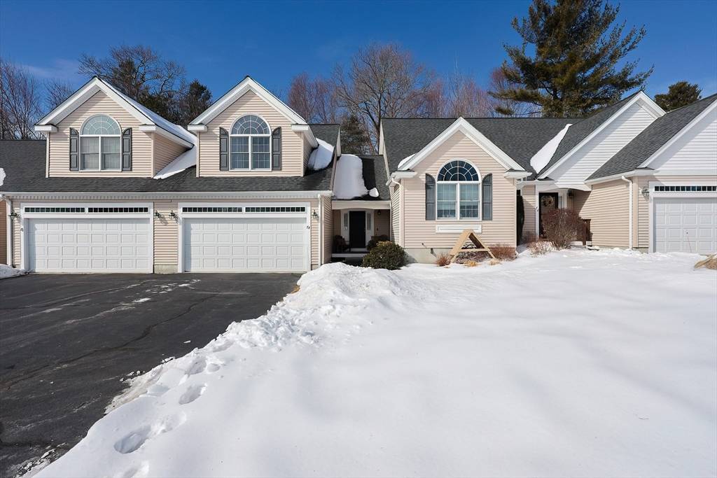 Northbridge, MA 01588,74 Hillview Lane #74