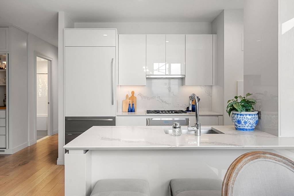135 Seaport Blvd #1806 Boston, MA 02210