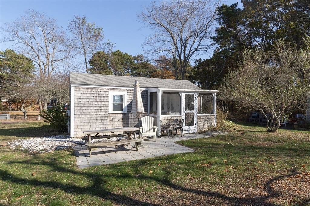 Truro, MA 02666,125 Shore Rd #10