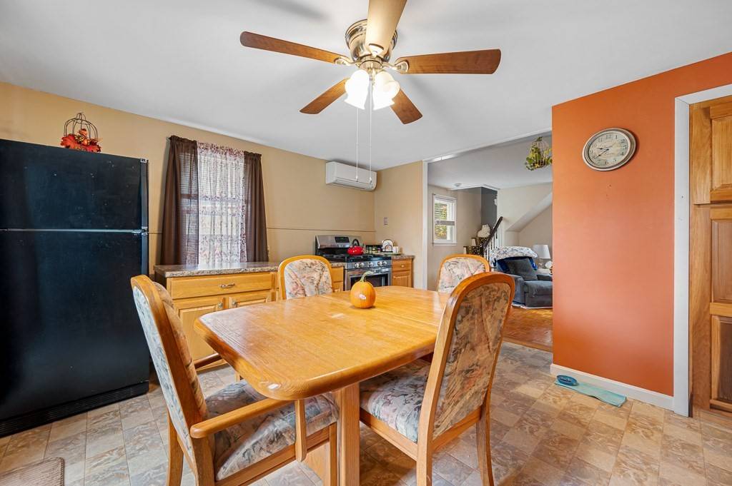 70 Valley View Ln Worcester, MA 01604
