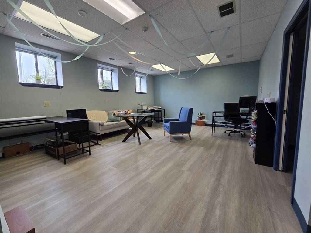 Northampton, MA 01062,41 Main St #LL