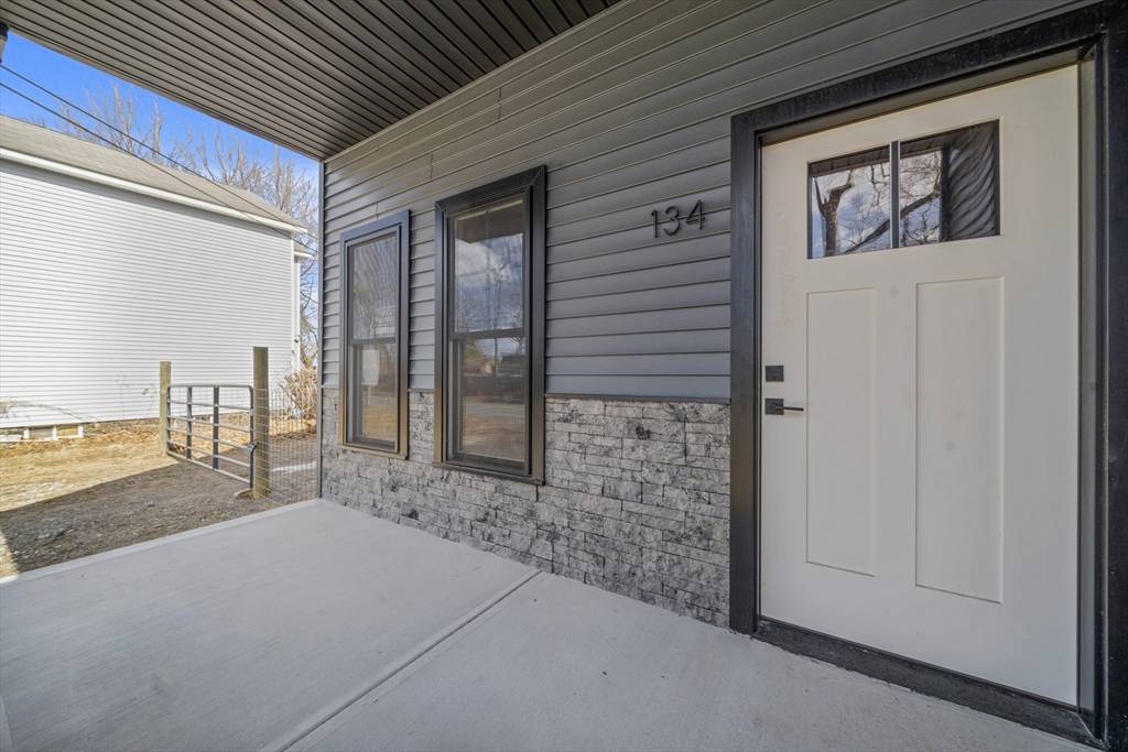 Southwick, MA 01911,134 Point Grove Road