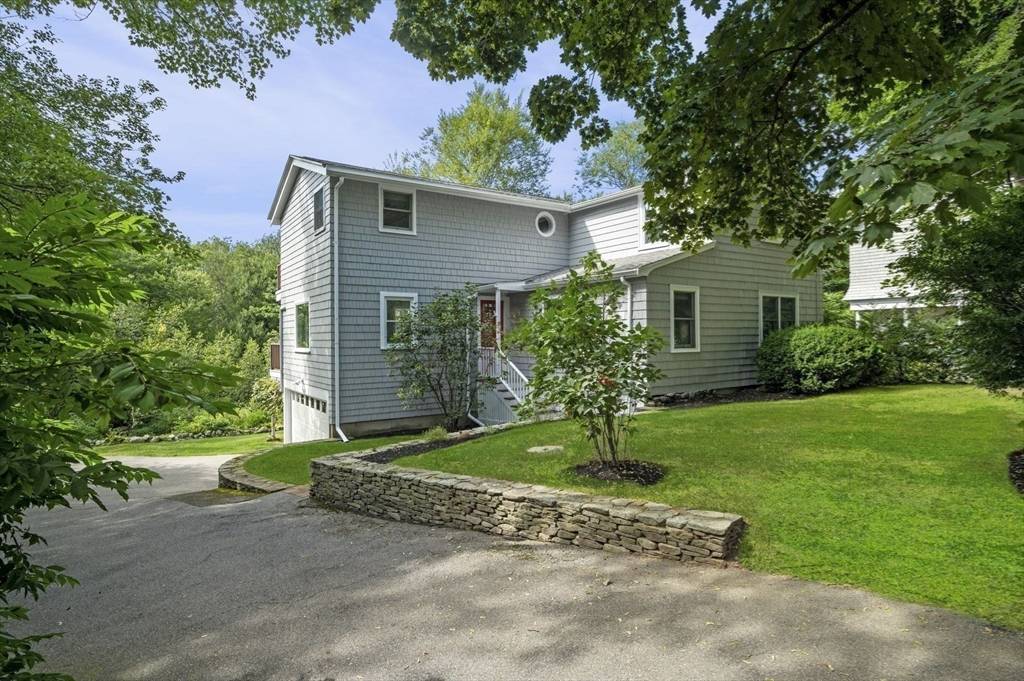 Marblehead, MA 01945,8 Risley Road