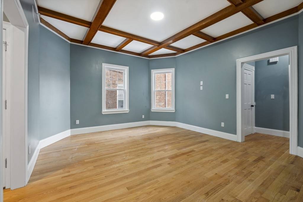 24 Tudor St Chelsea, MA 02150