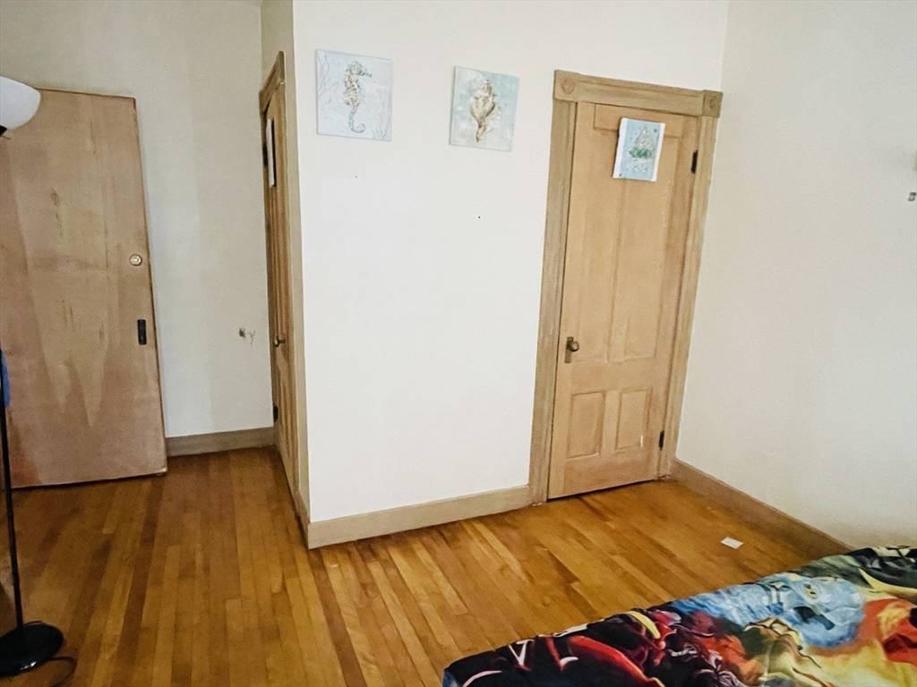 45 Hollywood St Worcester, MA 01610