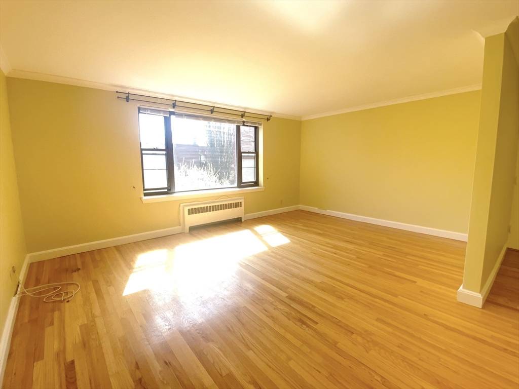 Brookline, MA 02446,55 Harvard Avenue #6