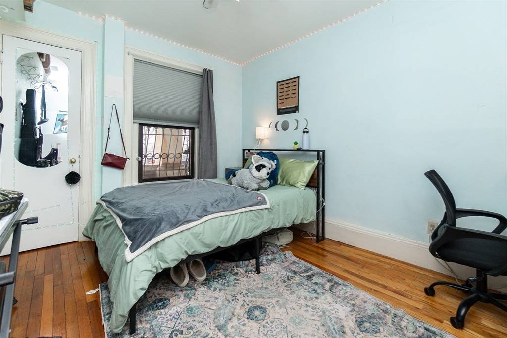 448 Park Dr #4 Boston, MA 02215