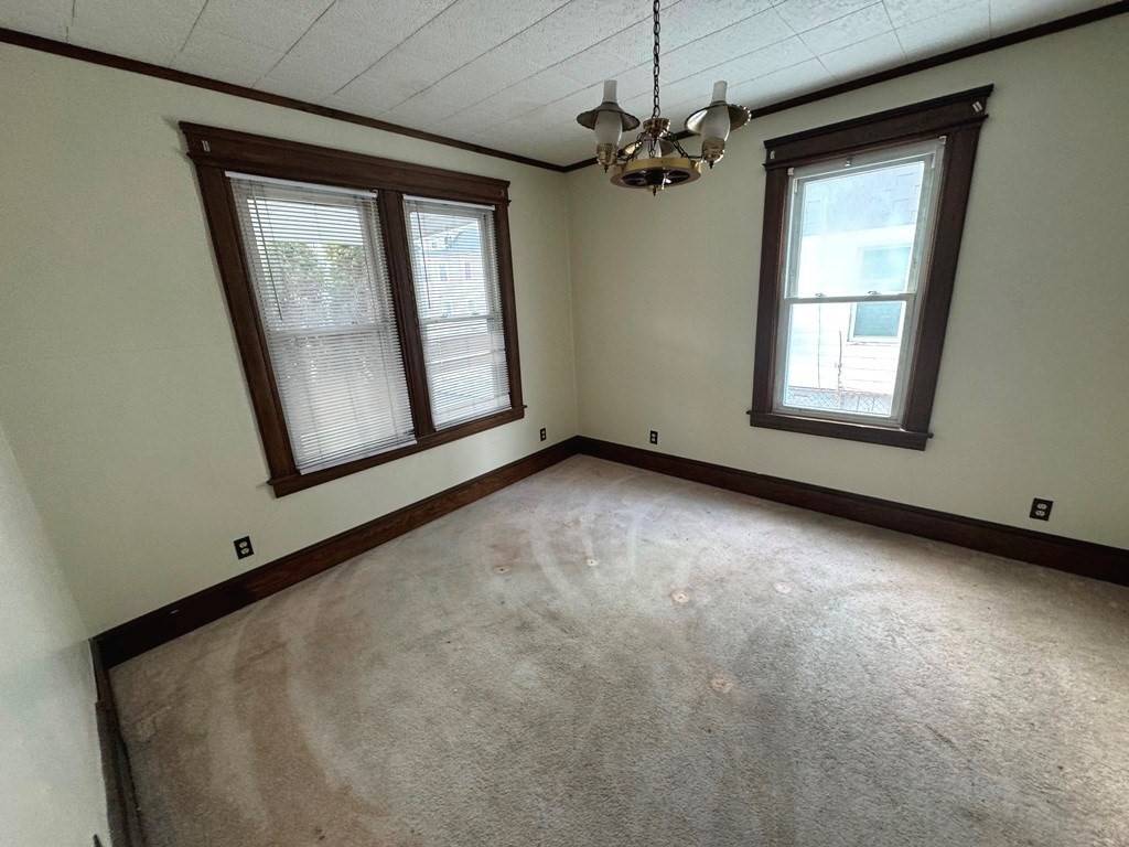 Springfield, MA 01108,615 White St