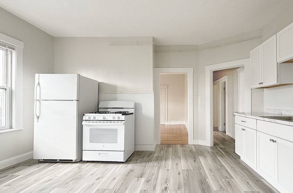 Revere, MA 02151,11 Dana St #3