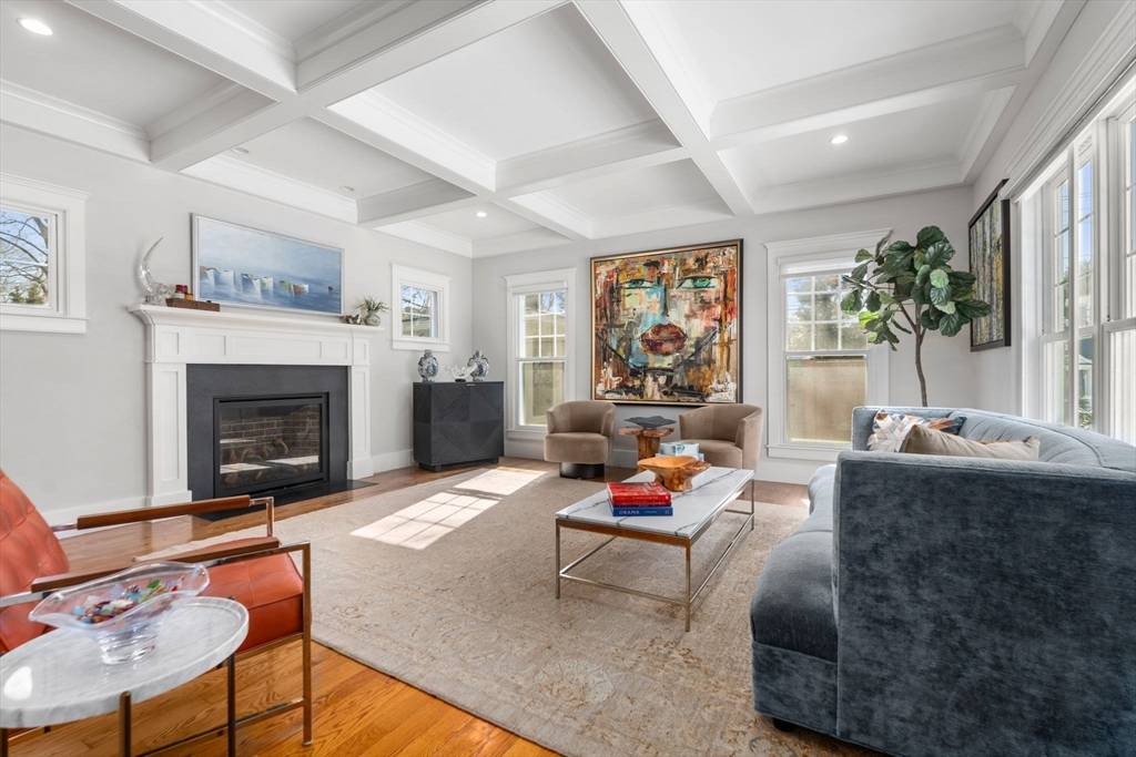 Wellesley, MA 02482,3 Strathmore Road