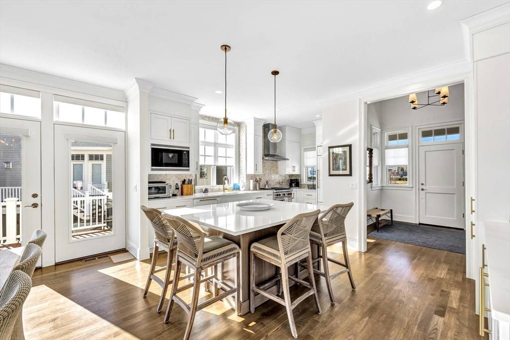 28B Clayton Cir. #B Mashpee, MA 02649