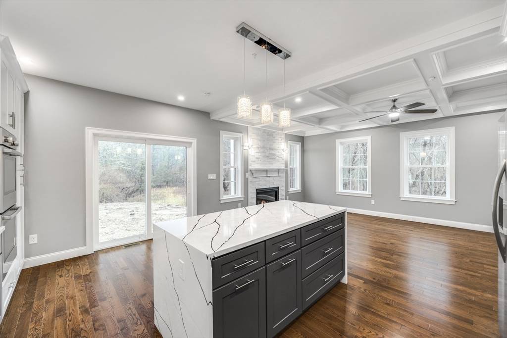 50 Wayside Ln Barnstable, MA 02668