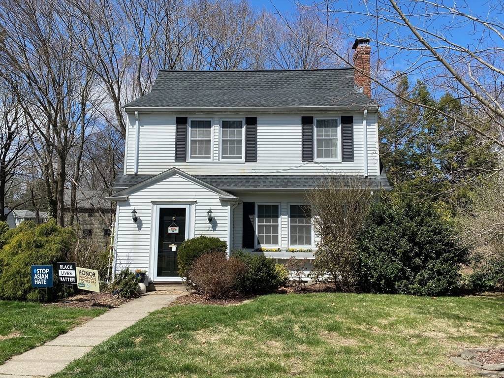 Wellesley, MA 02481,22 Cleveland Rd