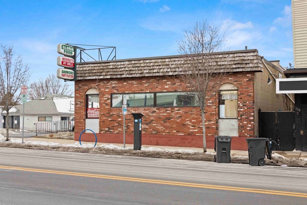 Beverly, MA 01915,268-272 Rantoul St