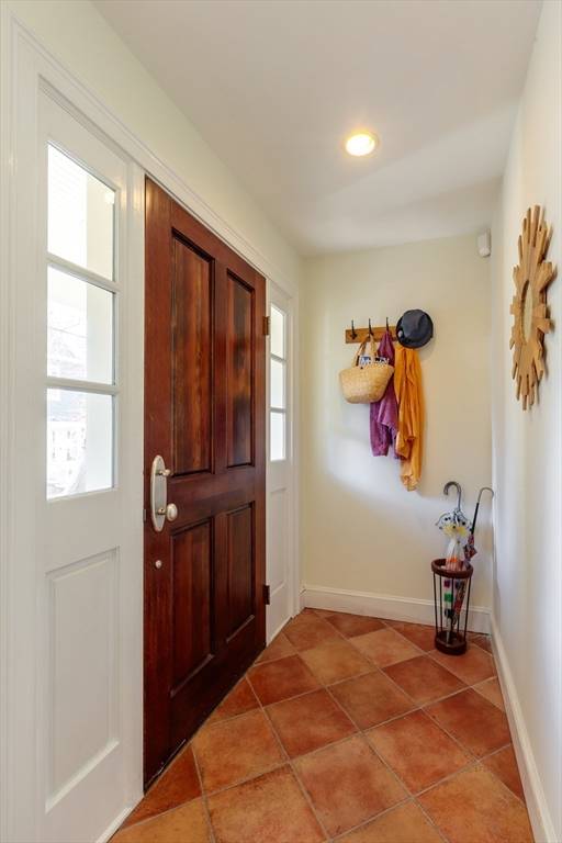 Somerville, MA 02143,22 Line St. #E