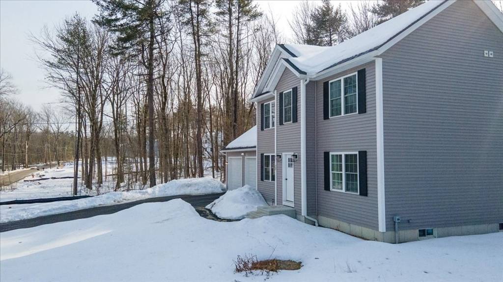 Ashburnham, MA 01430,28 Murray Rd