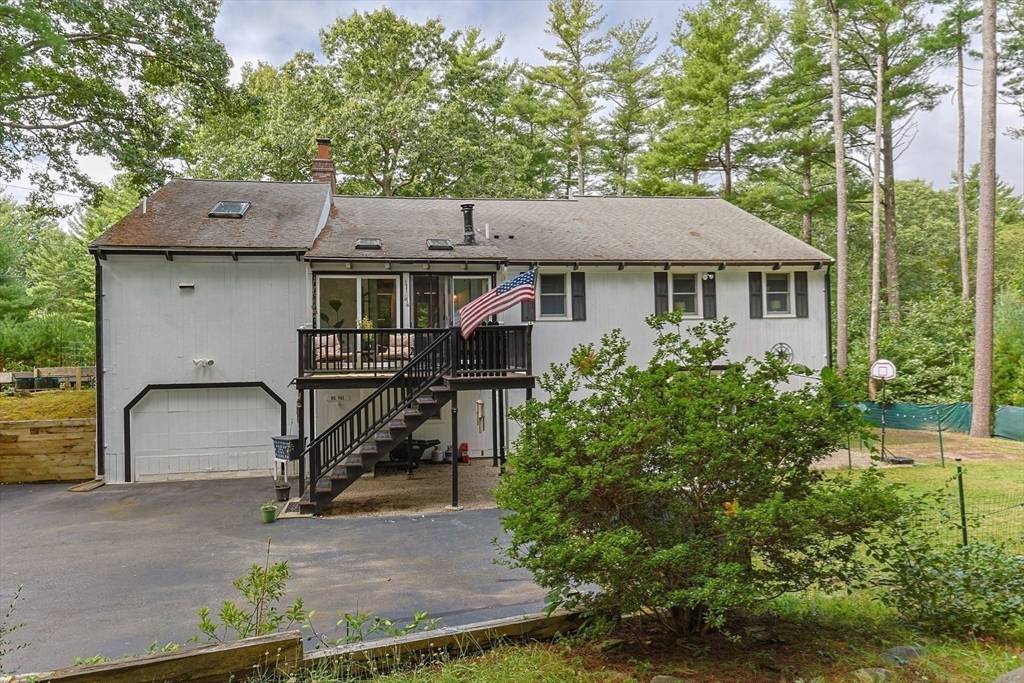 Plympton, MA 02367,28 Brook St